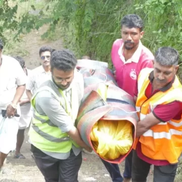 ചാലിയാറിൽ നിന്ന് ഇതുവരെ ലഭിച്ചത് 48 മൃതദേഹങ്ങളും 41 അവശിഷ്ടങ്ങളും