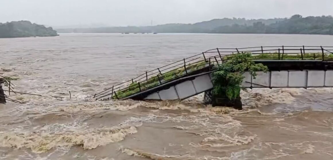 ഭാരതപ്പുഴ Danger ലെവലിലേക്ക്