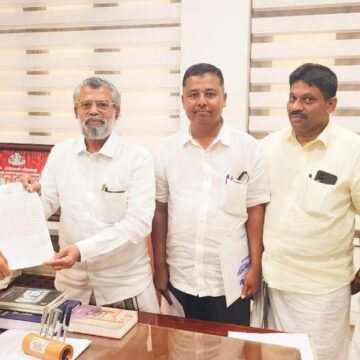 എടരിക്കോട് ടെക്സ്റ്റൈൽസ് : ഓണത്തിന് മുമ്പ് ശമ്പള കുടിശ്ശിക അനുവദിക്കും