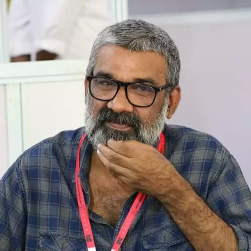 സംവിധായകൻ രഞ്ജിത് രാജി വച്ചു