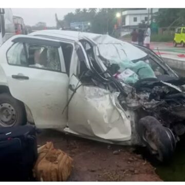 കാറും ലോറിയും കൂട്ടിയിടിച്ച് രണ്ടുപേർ മരിച്ചു