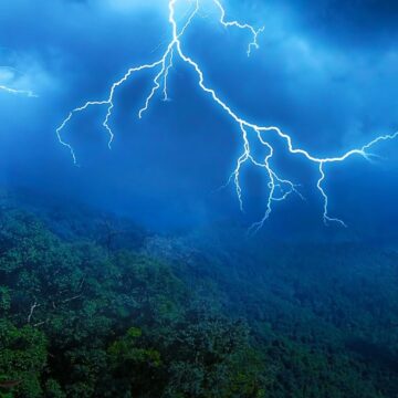 ഇന്ന് ഇടിമിന്നലോട് കൂടിയ മഴ