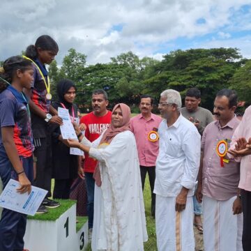 തിരൂർ ഉപജില്ലാ കായികോത്സവം ഉദ്ഘാടനം ചെയ്തു