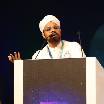 നിറഞ്ഞ സദസില്‍ എസന്‍സ് സംവാദം: ഇസ്ലാം പരിണാമം പൂര്‍ണമായും തള്ളുന്നില്ലെന്ന് ഹൈതമി