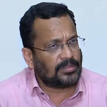 ‘കലക്ടര്‍ കൊടുത്ത മൊഴി ഞങ്ങളുടെ മുമ്പില്‍ നല്‍കിയ മൊഴിയല്ല’