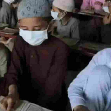 മദ്രസകള്‍ക്കെതിരായ ഉത്തരവിനെ വിമര്‍ശിച്ച് സുപ്രീം കോടതി 