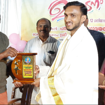 പത്മശ്രീ ചെറുവയൽ രാമൻ ജുനൈദ് കൈപ്പാണിയെ ആദരിച്ചു