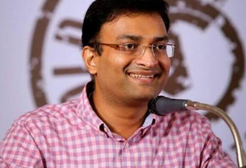 കർഷകനാണ്‌…കള പറിക്കാൻ ഇറങ്ങിയതാ…