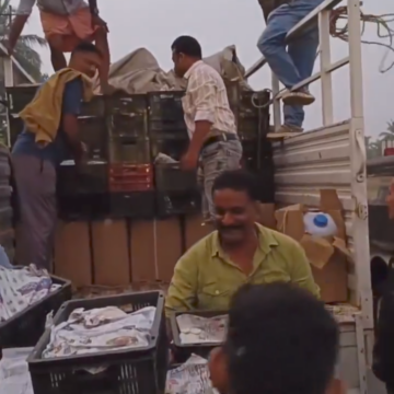 മുന്തിരിക്കടിയില്‍ സ്പിരിറ്റ്, 2,600 ലിറ്റര്‍ പിടികൂടി