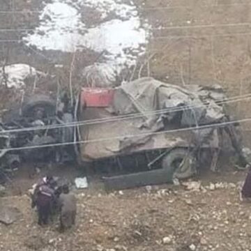 4cmgtero_bandiporeaccident_160x120_04_January_25 സൈനിക ട്രക്ക് നിയന്ത്രണംവിട്ട് മറിഞ്ഞ് 4 സൈനികർക്ക് വീരമൃത്യു