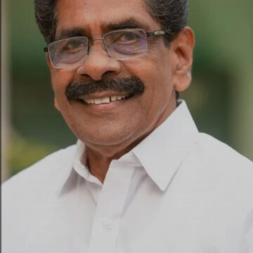 നെഹ്റു സെക്യുലർ അവാർഡ് മുല്ലപ്പള്ളി രാമചന്ദ്രന്: