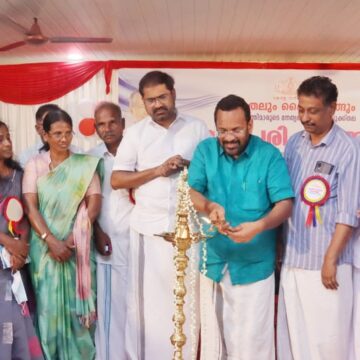 അന്നയോജനയിലും  കൈത്താങ്ങ്