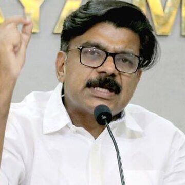 വീണ സേവന നികുതി അടച്ചില്ല