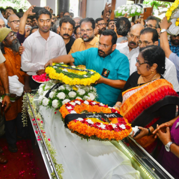 പി. ജയചന്ദ്രന് ആയിരങ്ങളുടെ അന്ത്യാഞ്ജലി