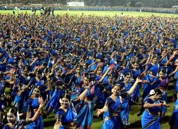 റെയ്ഡിൽ കുരുങ്ങുമോ?