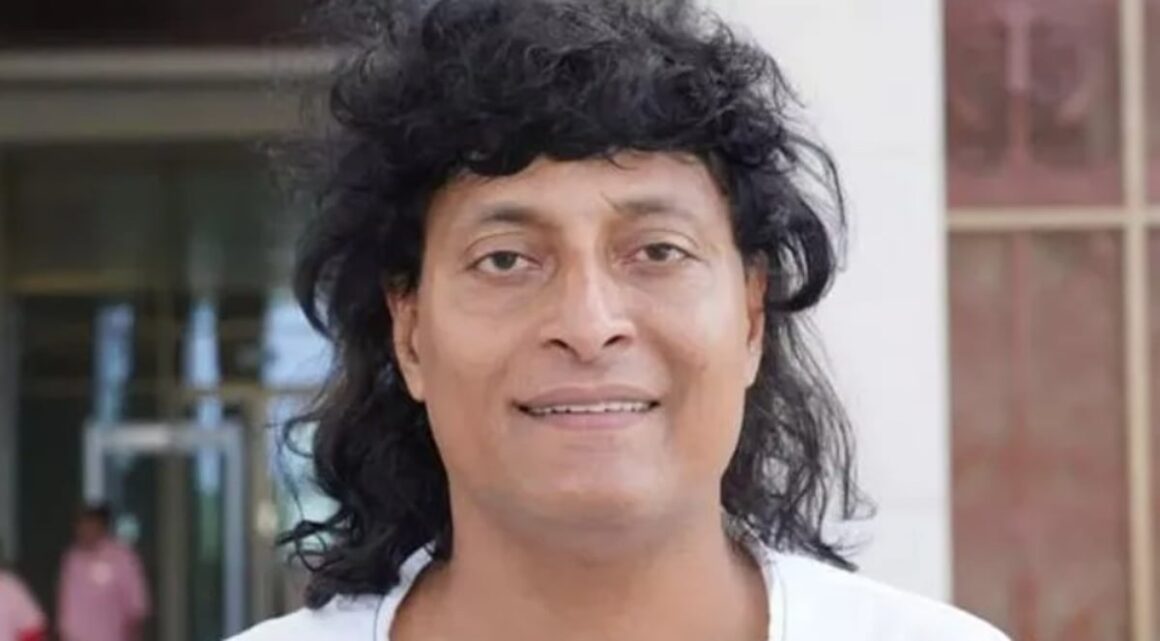 വഴിവിട്ട സഹായം ഡിഐജിക്കും ജയില്‍ സൂപ്രണ്ടിനും സസ്‌പെന്‍ഷന്‍