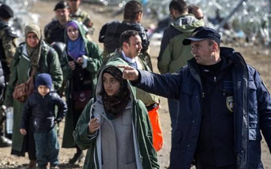 നാടുകടത്താനൊരുങ്ങി ബ്രിട്ടൻ