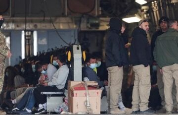 അമേരിക്കയിൽ നിന്നുള്ള ആദ്യവിമാനം എത്തി